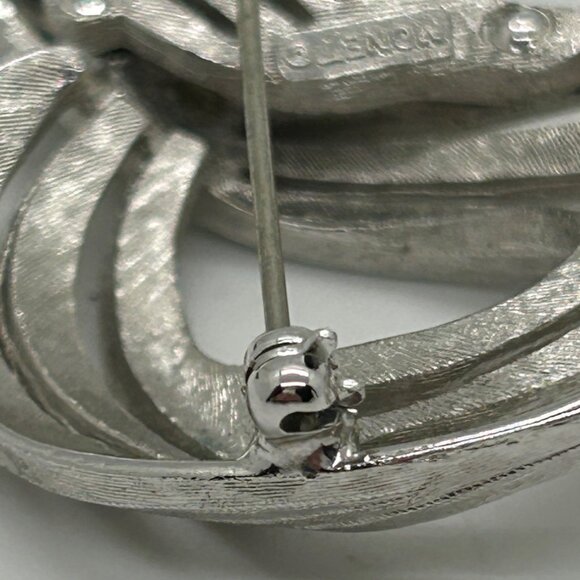 Vintage Monet Silver-Tone Brooch With Etched Textured Finish & Abstract Ribbon - Picture 9 of 13